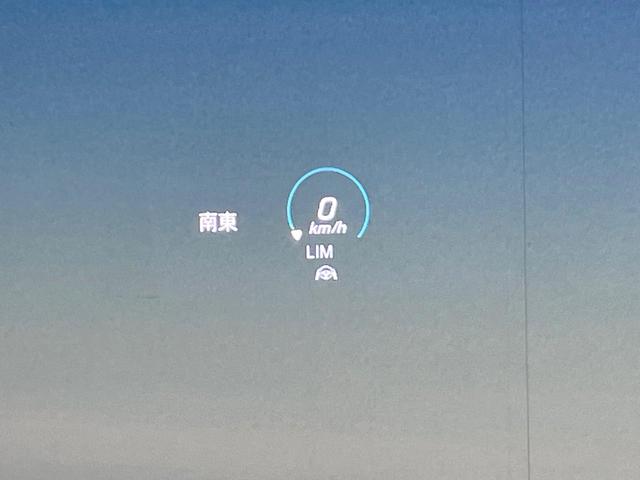 Ｂクラス Ｂ１８０　ＡＭＧライン　ＡＭＧレザーエクスクルーシブＰＫＧ　ナビゲーション‘ＰＫＧ　レーダーセーフティＰＫＧ　ナビゲーションＰＫＧ　アドバンスドＰＫＧ　アダプティブハイビームアシスト　フットトランクオープナー　禁煙車（6枚目）