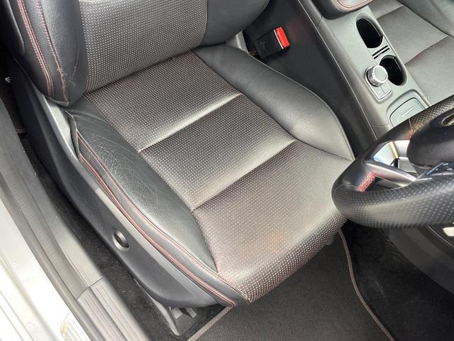 CLAクラス CLA250 4マチック レーダーセーフティPKG AMGレザーエクスクルーシブPKG 革シート シートヒーター デュアルオートエアコン オートマチックハイビーム HIDヘッドライト 純正ナビ バックカメラ 4WD 禁煙車(43枚目)