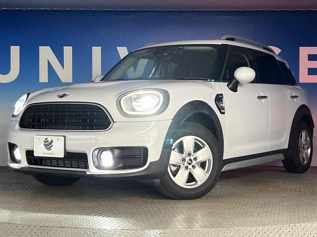 ●ＬＥＤヘッドライト：夜間走行時も良好な視界を確保し安心して運転できる高輝度ＬＥＤヘッドライトを装備！点灯速度が早く、消費電力も抑えられています。