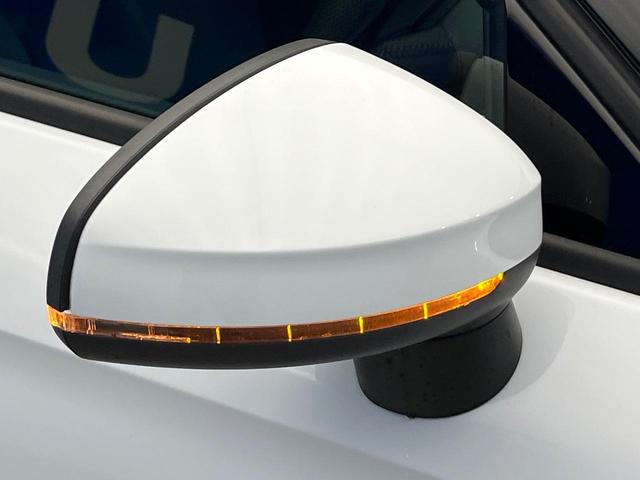 A1スポーツバック ピアニッシモエディション 後期モデル 125台限定特別仕様車 HIDヘッドライト ヘッドランプウォッシャー オートエアコン 前席シートヒーター アドバンスドキー パーキングシステム SSDナビ 地デジTV ETC車載器 禁煙シ(26枚目)