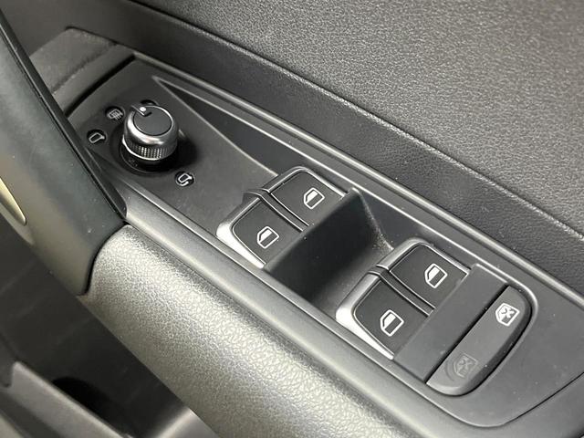 A1スポーツバック ピアニッシモエディション 後期モデル 125台限定特別仕様車 HIDヘッドライト ヘッドランプウォッシャー オートエアコン 前席シートヒーター アドバンスドキー パーキングシステム SSDナビ 地デジTV ETC車載器 禁煙シ(49枚目)