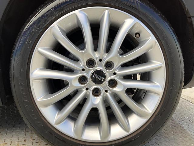 MINI クーパーS クラブマン ペッパーPKG アダプディブクルーズコントロール アダプディブLED オートライト リアビューカメラ 純正17インチアルミ Bluetooth再生 禁煙車(38枚目)