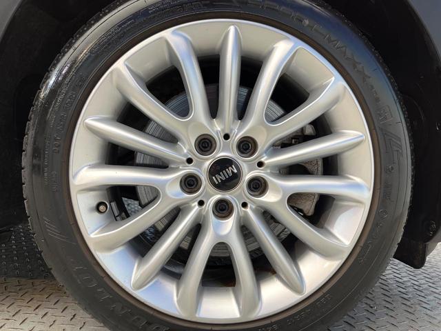 MINI クーパーS クラブマン ペッパーPKG アダプディブクルーズコントロール アダプディブLED オートライト リアビューカメラ 純正17インチアルミ Bluetooth再生 禁煙車(39枚目)