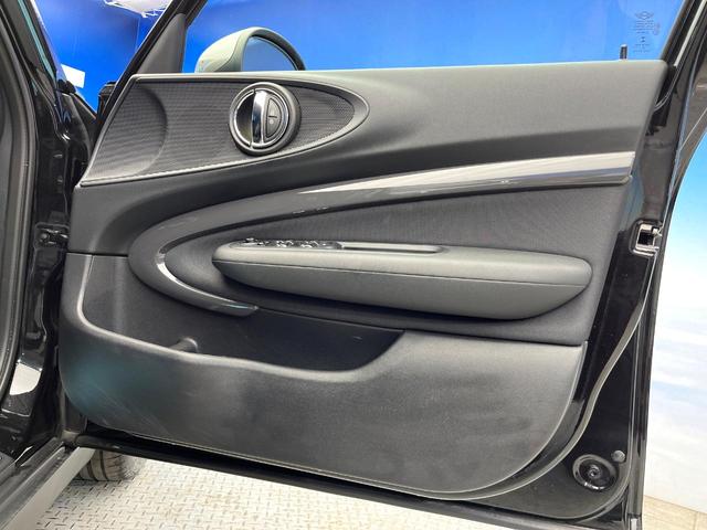 MINI クーパーS クラブマン ペッパーPKG アダプディブクルーズコントロール アダプディブLED オートライト リアビューカメラ 純正17インチアルミ Bluetooth再生 禁煙車(41枚目)