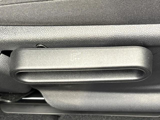 MINI クーパーS クラブマン ペッパーPKG アダプディブクルーズコントロール アダプディブLED オートライト リアビューカメラ 純正17インチアルミ Bluetooth再生 禁煙車(55枚目)