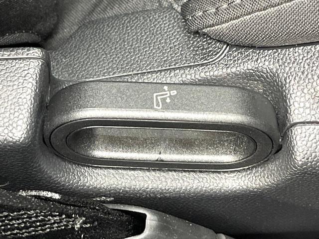 MINI クーパーS クラブマン ペッパーPKG アダプディブクルーズコントロール アダプディブLED オートライト リアビューカメラ 純正17インチアルミ Bluetooth再生 禁煙車(56枚目)