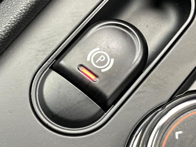 MINI クーパーS クラブマン ペッパーPKG アダプディブクルーズコントロール アダプディブLED オートライト リアビューカメラ 純正17インチアルミ Bluetooth再生 禁煙車(66枚目)