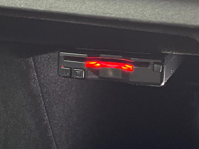 3008 GTライン ファーストクラスPKG アダプディブクルーズ ハンズフリーパワーバックドア アドバンスドグリップコントロール ヒルディセントコントロール LED 純正18インチアルミ Bluetooth再生 禁煙車(67枚目)