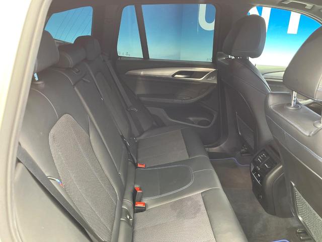 X3 xDrive 20d Mスポーツ 4WD ヘッドアップディスプレイ 全周囲カメラ パワーバックドア アダプディブクルーズ 純正19インチアルミ 前席パワーシート シートヒーター Bluetooth再生 ワンオーナー 禁煙車(10枚目)