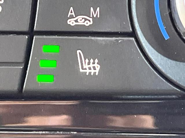 ●フロントシートヒーティング：運転席・助手席共に三段階で調節が可能なシートヒーターを装備しております。季節を問わず快適にご使用いただけます。