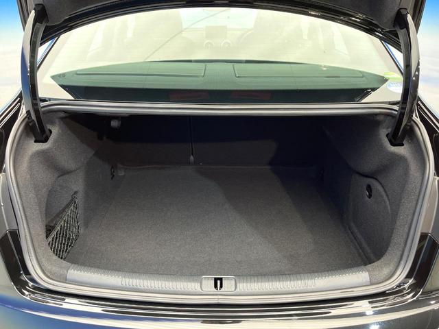 ●トランクルーム：趣味が広がる収容スペース！これだけの広さがあればお買い物やレジャーなどにも最適です！使用感も少なくきれいな状態を維持しております。