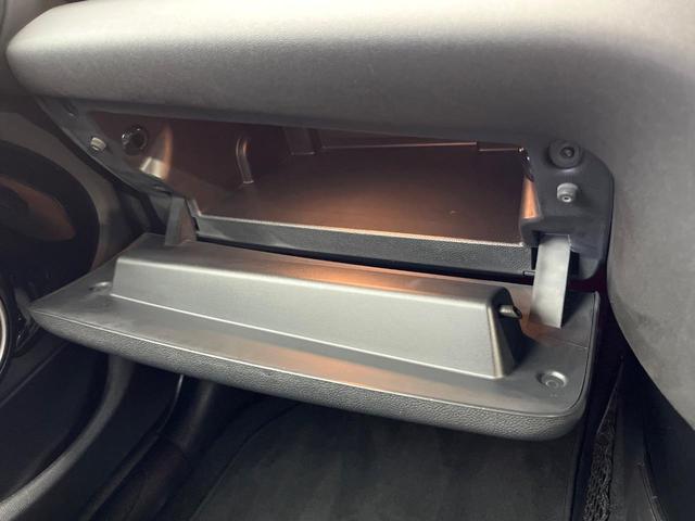 ＭＩＮＩ クーパーＳ　ライトＰＫＧ　アダプティブＬＥＤヘッドランプ　ＥＴＣ内蔵ルームミラー　デュアルオートエアコン　クルーズコントロール　純正ナビ　スマートキー　Ｂｌｕｅｔｏｏｔｈ　ＵＳＢ端子　禁煙車（62枚目）