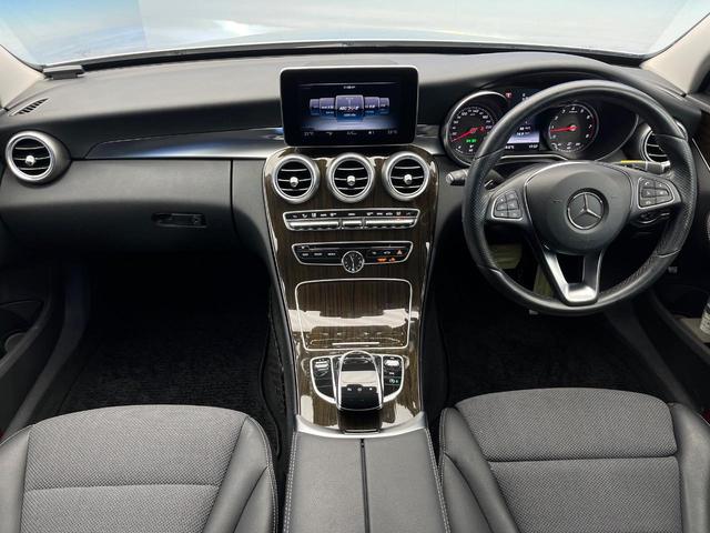 Ｃクラス Ｃ２００アバンギャルド　ベーシックＰＫＧ　レーダーセーフティＰＫＧ　ハーフレザーシート　前席シートヒーター　運転席メモリー付パワーシート　オートマチックハイビーム　プライバシーガラス　純正ナビ　バックカメラ　地デジＴＶ　禁煙（2枚目）