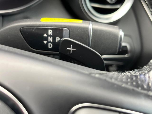 Ｃクラス Ｃ２００アバンギャルド　ベーシックＰＫＧ　レーダーセーフティＰＫＧ　ハーフレザーシート　前席シートヒーター　運転席メモリー付パワーシート　オートマチックハイビーム　プライバシーガラス　純正ナビ　バックカメラ　地デジＴＶ　禁煙（8枚目）