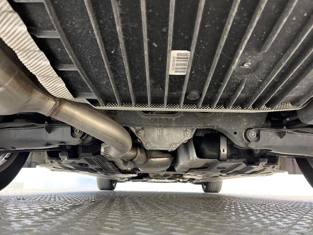 Ｃクラス Ｃ２００アバンギャルド　ベーシックＰＫＧ　レーダーセーフティＰＫＧ　ハーフレザーシート　前席シートヒーター　運転席メモリー付パワーシート　オートマチックハイビーム　プライバシーガラス　純正ナビ　バックカメラ　地デジＴＶ　禁煙（43枚目）