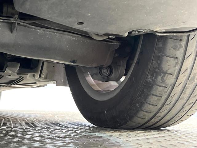 Ｃクラス Ｃ２００アバンギャルド　ベーシックＰＫＧ　レーダーセーフティＰＫＧ　ハーフレザーシート　前席シートヒーター　運転席メモリー付パワーシート　オートマチックハイビーム　プライバシーガラス　純正ナビ　バックカメラ　地デジＴＶ　禁煙（44枚目）