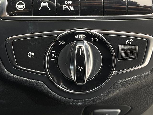 Ｃクラス Ｃ２００アバンギャルド　ベーシックＰＫＧ　レーダーセーフティＰＫＧ　ハーフレザーシート　前席シートヒーター　運転席メモリー付パワーシート　オートマチックハイビーム　プライバシーガラス　純正ナビ　バックカメラ　地デジＴＶ　禁煙（50枚目）