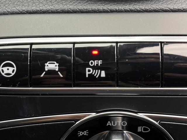Ｃクラス Ｃ２００アバンギャルド　ベーシックＰＫＧ　レーダーセーフティＰＫＧ　ハーフレザーシート　前席シートヒーター　運転席メモリー付パワーシート　オートマチックハイビーム　プライバシーガラス　純正ナビ　バックカメラ　地デジＴＶ　禁煙（54枚目）