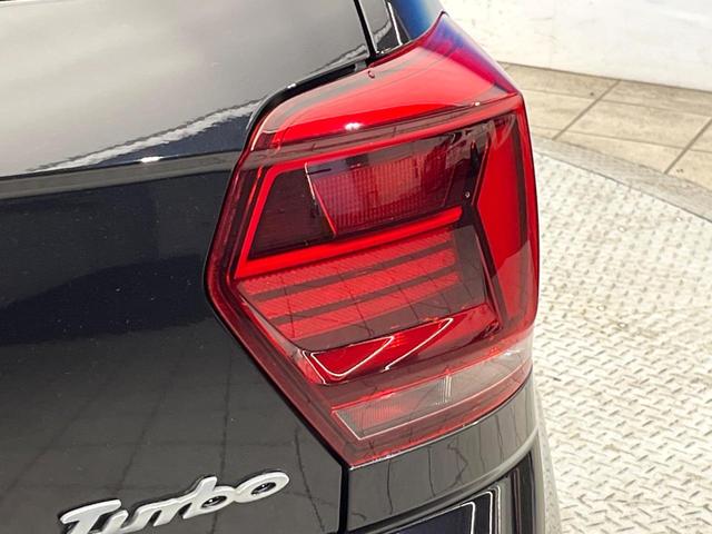 ポロ ＴＳＩ　Ｒライン　セーフティＰＫＧ　ディスカバープロＰＫＧ　テクノロジーＰＫＧ　バックカメラ　アダプティブクルーズコントロール　ＬＥＤヘッドランプ　スポーツサスペンション　レインセンサー　デュアルオートエアコン　禁煙車（27枚目）