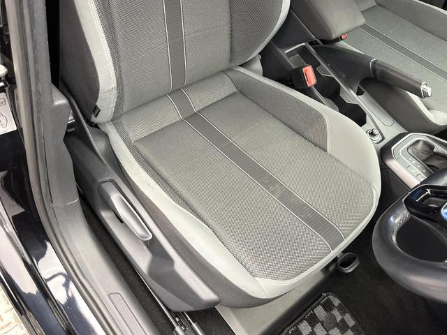 ポロ ＴＳＩ　Ｒライン　セーフティＰＫＧ　ディスカバープロＰＫＧ　テクノロジーＰＫＧ　バックカメラ　アダプティブクルーズコントロール　ＬＥＤヘッドランプ　スポーツサスペンション　レインセンサー　デュアルオートエアコン　禁煙車（40枚目）