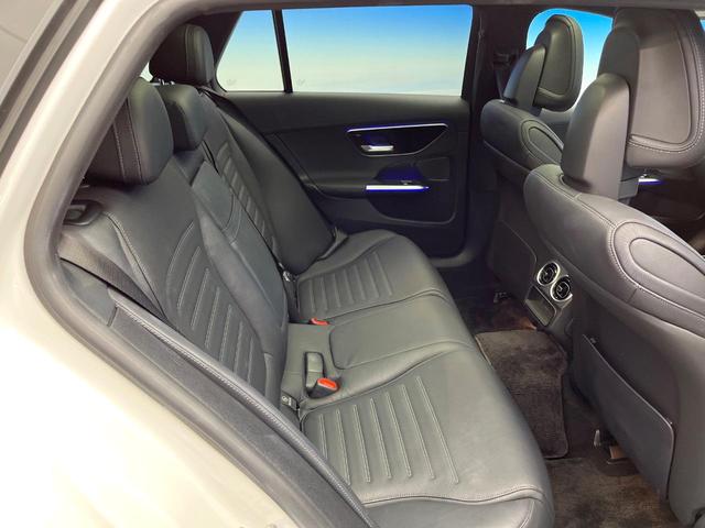 Ｃクラスステーションワゴン Ｃ２２０ｄ　ワゴンアバンギャルド　ＡＭＧライン　現行モデル　パノラミックスライディングルーフ　ベーシックＰＫＧ　レザーエクスクルーシブＰＫＧ　ワンオーナー　フットトランクオープナー　全周囲カメラ　メルセデスミーコネクト　前席シートヒーター　禁煙車（10枚目）