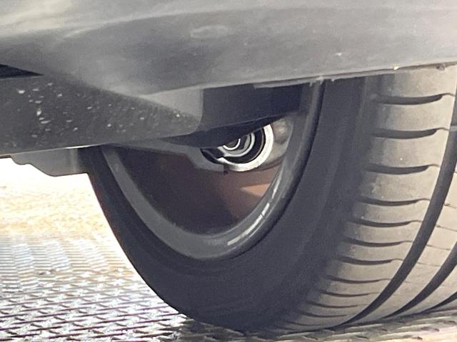 Ｃクラスステーションワゴン Ｃ２２０ｄ　ワゴンアバンギャルド　ＡＭＧライン　現行モデル　パノラミックスライディングルーフ　ベーシックＰＫＧ　レザーエクスクルーシブＰＫＧ　ワンオーナー　フットトランクオープナー　全周囲カメラ　メルセデスミーコネクト　前席シートヒーター　禁煙車（32枚目）