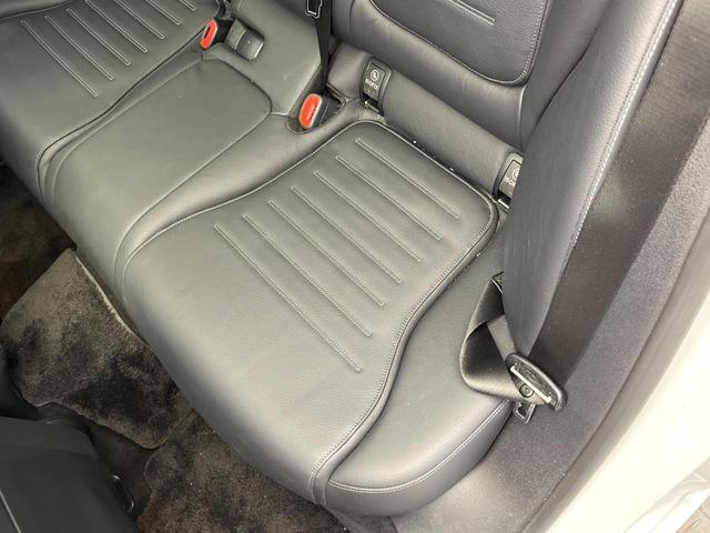 Ｃクラスステーションワゴン Ｃ２２０ｄ　ワゴンアバンギャルド　ＡＭＧライン　現行モデル　パノラミックスライディングルーフ　ベーシックＰＫＧ　レザーエクスクルーシブＰＫＧ　ワンオーナー　フットトランクオープナー　全周囲カメラ　メルセデスミーコネクト　前席シートヒーター　禁煙車（47枚目）