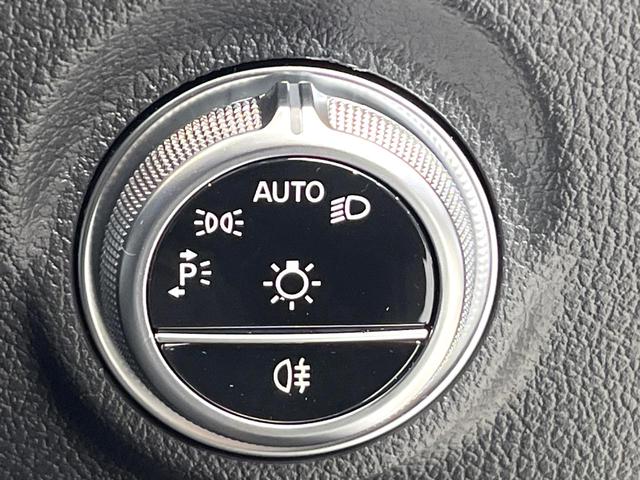 Ｃクラスステーションワゴン Ｃ２２０ｄ　ワゴンアバンギャルド　ＡＭＧライン　現行モデル　パノラミックスライディングルーフ　ベーシックＰＫＧ　レザーエクスクルーシブＰＫＧ　ワンオーナー　フットトランクオープナー　全周囲カメラ　メルセデスミーコネクト　前席シートヒーター　禁煙車（48枚目）