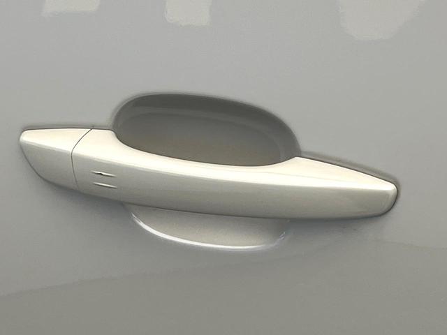 ベルランゴ シャイン　ワンオーナー　マルチパノラミックルーフ　ＡＰＰＬＥＣＡＲＰＬＡＹ　バックカメラ　後席３席独立シート　後席サンブラインド　スマートフォンワイヤレスチャージング　デュアルオートエアコン　禁煙車（25枚目）