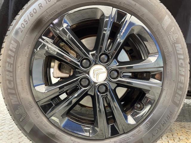 ベルランゴ シャイン　ワンオーナー　マルチパノラミックルーフ　ＡＰＰＬＥＣＡＲＰＬＡＹ　バックカメラ　後席３席独立シート　後席サンブラインド　スマートフォンワイヤレスチャージング　デュアルオートエアコン　禁煙車（33枚目）