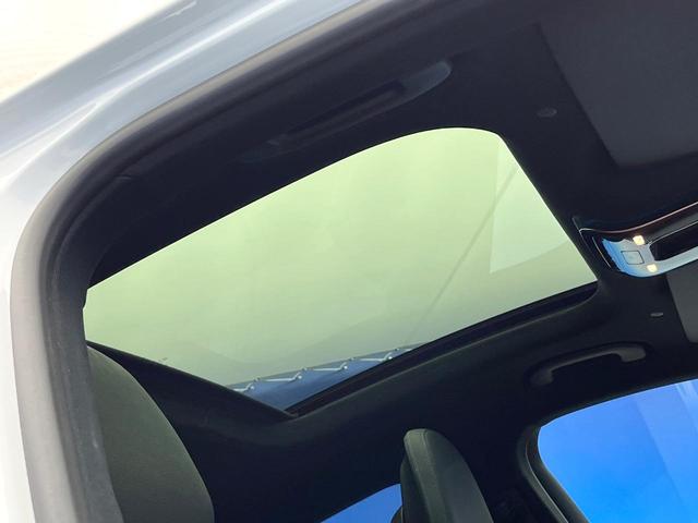 ＧＬＣ ＧＬＣ２２０ｄ　４ＭクペドライバズＰ＋ＡＭＧラインＰ　現行モデル　ワンオーナー　パノラミックスライディングルーフ　レザーエクスクルーシブＰＫＧ　スポーティエンジンサウンド　全席シートヒーター　シートベンチレーター　全周囲カメラ　フットトランクオープナー（4枚目）