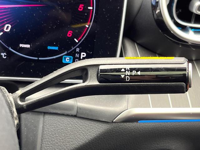 ＧＬＣ ＧＬＣ２２０ｄ　４ＭクペドライバズＰ＋ＡＭＧラインＰ　現行モデル　ワンオーナー　パノラミックスライディングルーフ　レザーエクスクルーシブＰＫＧ　スポーティエンジンサウンド　全席シートヒーター　シートベンチレーター　全周囲カメラ　フットトランクオープナー（12枚目）