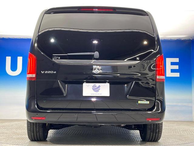 Ｖクラス Ｖ２２０ｄ　アバンギャルド　ＡＭＧライン　レーダーセーフティパッケージ　両側パワースライドドア　パワーバックドア　フリップダウンモニター　黒革シート　前席メモリー機能付パワーシート　前席シートヒーター　全周囲カメラ　ＬＥＤヘッドランプ　禁煙車（18枚目）