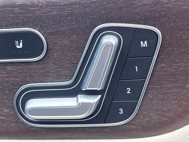 ●パワーシート：シート位置の“前後と背もたれの“角度の微調整が可能となります。手動設定のシートよりも、より細やかな設定ができるのがポイントです。