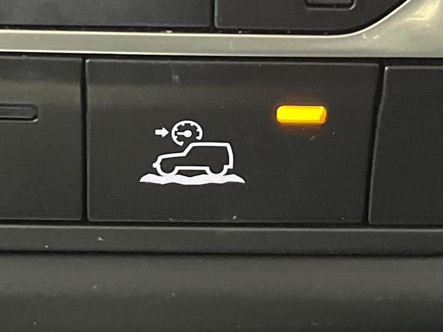 ジープ・ラングラーアンリミテッド サハラ ワンオーナー レーダークルーズコントロール 黒革シート 前席シートヒーター ダウンヒルアシスト デュアルオートエアコン バックカメラ 衝突軽減システム コーナーセンサー オートライト フルセグ 禁煙車(63枚目)