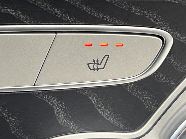 ●全席シートヒーター：高級感あふれるレザーシートに、前席・後席にシートヒーターを搭載しております。