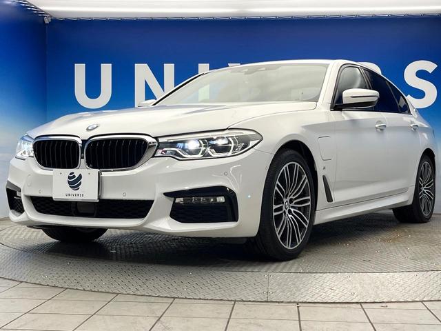 ●無料付帯の保証の他、安心の最長３年・走行無制限保証（有償）をご用意。輸入車を安心してお楽しみいただける様、保証内容も充実はもちろん、無料点検＆オイル交換やロードサービスも付帯しております。