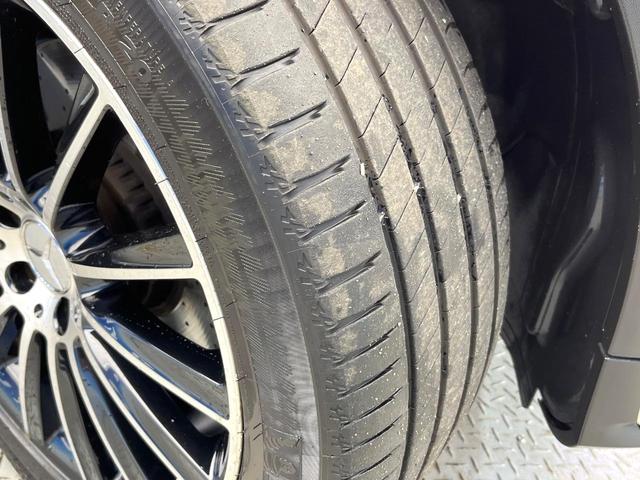 ＧＬＣ ＧＬＣ４３　４マチック　エクスクルーシブＰＫＧ　パノラミックスライディングルーフ　全周囲カメラ　ブルメスターサウンド　革シート　全席シートヒーター　ヘッドアップディスプレイ　パワーバックドア　純正２０インチＡＷ　４ＷＤ　禁煙（23枚目）