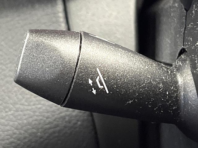 ＧＬＣ ＧＬＣ４３　４マチック　エクスクルーシブＰＫＧ　パノラミックスライディングルーフ　全周囲カメラ　ブルメスターサウンド　革シート　全席シートヒーター　ヘッドアップディスプレイ　パワーバックドア　純正２０インチＡＷ　４ＷＤ　禁煙（50枚目）