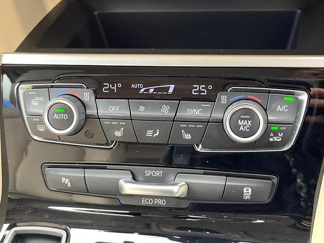 ●デュアルオートエアコン：運転席・助手席それぞれで温度設定が可能な独立式オートエアコンを標準装備しております！