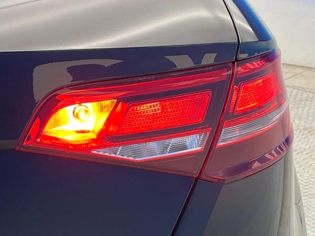 Ａ３ スポーツバック１．４ＴＦＳＩ　後期モデル　セーフティパッケージ　コンビニエンスパッケージ　ナビゲーションパッケージ　バーチャルコックピット　アダプティブクルーズコントロール　ＨＩＤヘッドライト　オートライト　デュアルオートエアコン（25枚目）