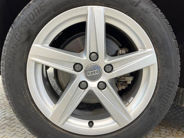 Ａ３ スポーツバック１．４ＴＦＳＩ　後期モデル　セーフティパッケージ　コンビニエンスパッケージ　ナビゲーションパッケージ　バーチャルコックピット　アダプティブクルーズコントロール　ＨＩＤヘッドライト　オートライト　デュアルオートエアコン（32枚目）