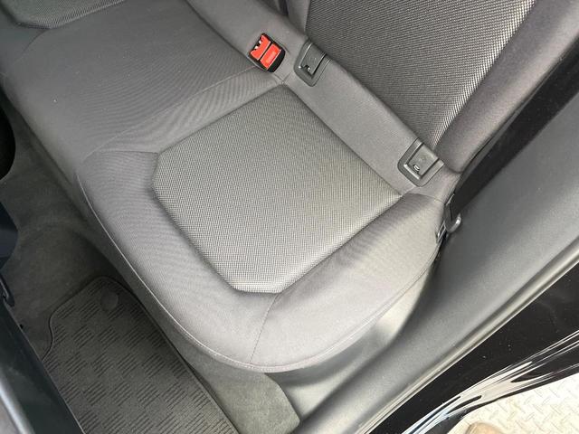 Ａ３ スポーツバック１．４ＴＦＳＩ　後期モデル　セーフティパッケージ　コンビニエンスパッケージ　ナビゲーションパッケージ　バーチャルコックピット　アダプティブクルーズコントロール　ＨＩＤヘッドライト　オートライト　デュアルオートエアコン（44枚目）