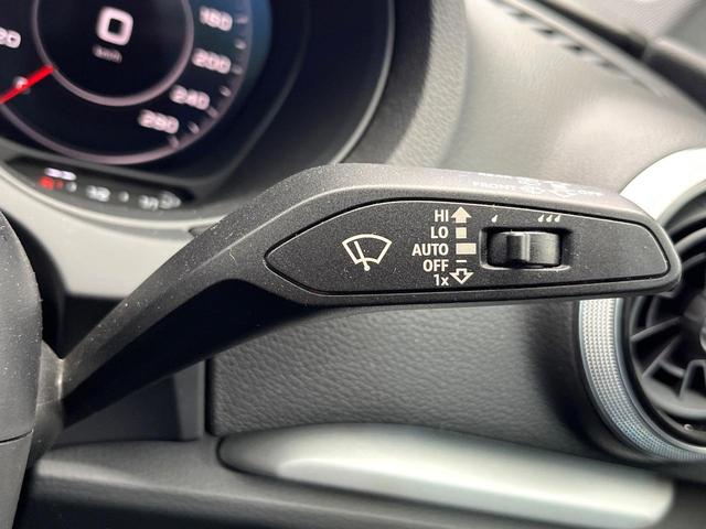 Ａ３ スポーツバック１．４ＴＦＳＩ　後期モデル　セーフティパッケージ　コンビニエンスパッケージ　ナビゲーションパッケージ　バーチャルコックピット　アダプティブクルーズコントロール　ＨＩＤヘッドライト　オートライト　デュアルオートエアコン（51枚目）