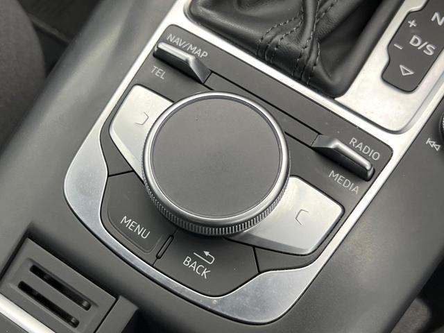 Ａ３ スポーツバック１．４ＴＦＳＩ　後期モデル　セーフティパッケージ　コンビニエンスパッケージ　ナビゲーションパッケージ　バーチャルコックピット　アダプティブクルーズコントロール　ＨＩＤヘッドライト　オートライト　デュアルオートエアコン（61枚目）