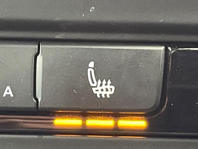 シャラン ＴＳＩ　ハイライン　ナビゲーションシステムＰＫＧ　アダプティブクルーズコントロール　ハーフレザーシート　前席シートヒーター　パワーバックドア　バックカメラ　ＨＩＤヘッドライト　ヘッドランプウォッシャー　ワンオーナー　禁煙（7枚目）