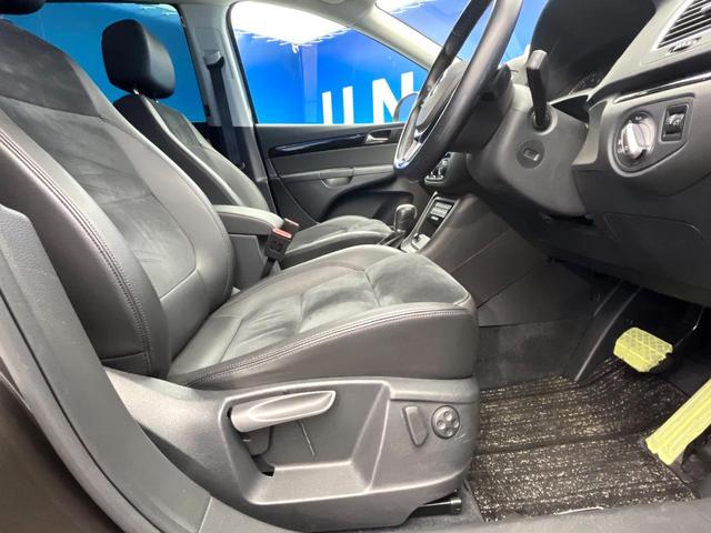 シャラン ＴＳＩ　ハイライン　ナビゲーションシステムＰＫＧ　アダプティブクルーズコントロール　ハーフレザーシート　前席シートヒーター　パワーバックドア　バックカメラ　ＨＩＤヘッドライト　ヘッドランプウォッシャー　ワンオーナー　禁煙（10枚目）