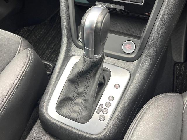 シャラン ＴＳＩ　ハイライン　ナビゲーションシステムＰＫＧ　アダプティブクルーズコントロール　ハーフレザーシート　前席シートヒーター　パワーバックドア　バックカメラ　ＨＩＤヘッドライト　ヘッドランプウォッシャー　ワンオーナー　禁煙（12枚目）