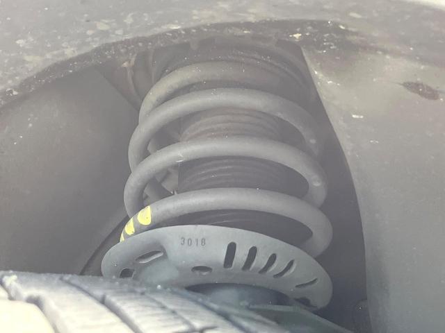 シャラン ＴＳＩ　ハイライン　ナビゲーションシステムＰＫＧ　アダプティブクルーズコントロール　ハーフレザーシート　前席シートヒーター　パワーバックドア　バックカメラ　ＨＩＤヘッドライト　ヘッドランプウォッシャー　ワンオーナー　禁煙（23枚目）