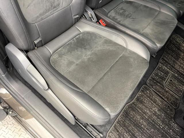 シャラン ＴＳＩ　ハイライン　ナビゲーションシステムＰＫＧ　アダプティブクルーズコントロール　ハーフレザーシート　前席シートヒーター　パワーバックドア　バックカメラ　ＨＩＤヘッドライト　ヘッドランプウォッシャー　ワンオーナー　禁煙（41枚目）